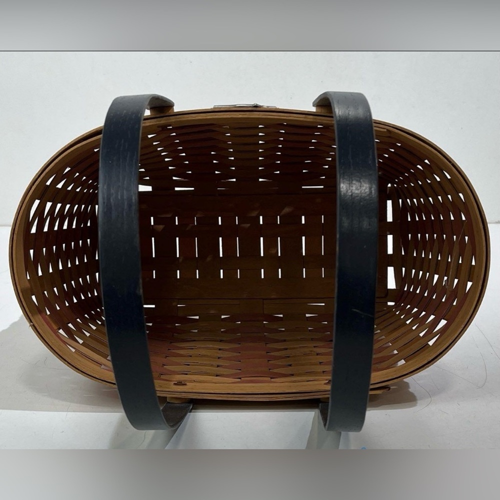 Henn American Flag Handcrafted Woven Basket - Picture 5 of 7
